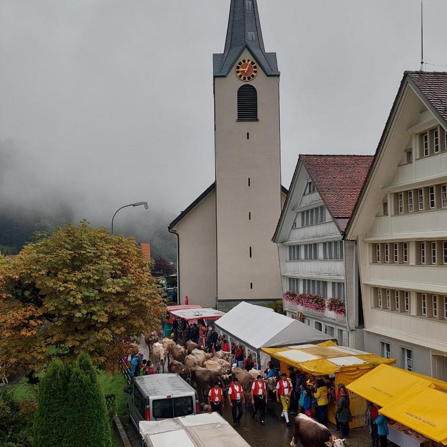 Bed & Breakfast Gastehaus Rossli
