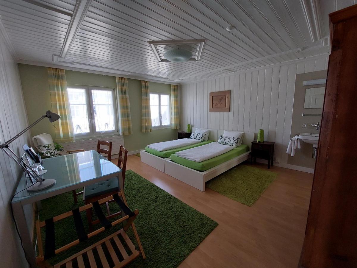 Gastehaus Rossli Bed & Breakfast 3*