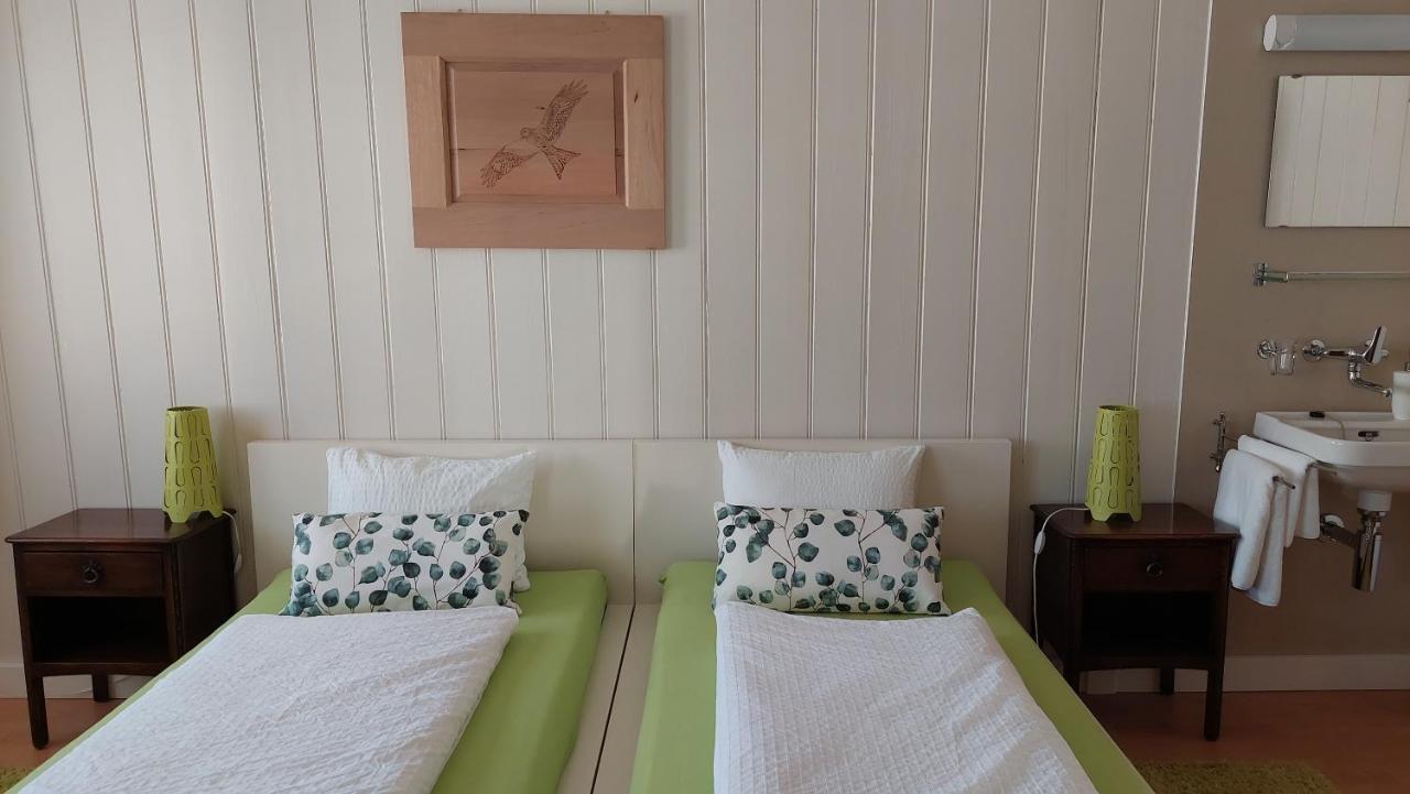 Bed & Breakfast Gastehaus Rossli 3*