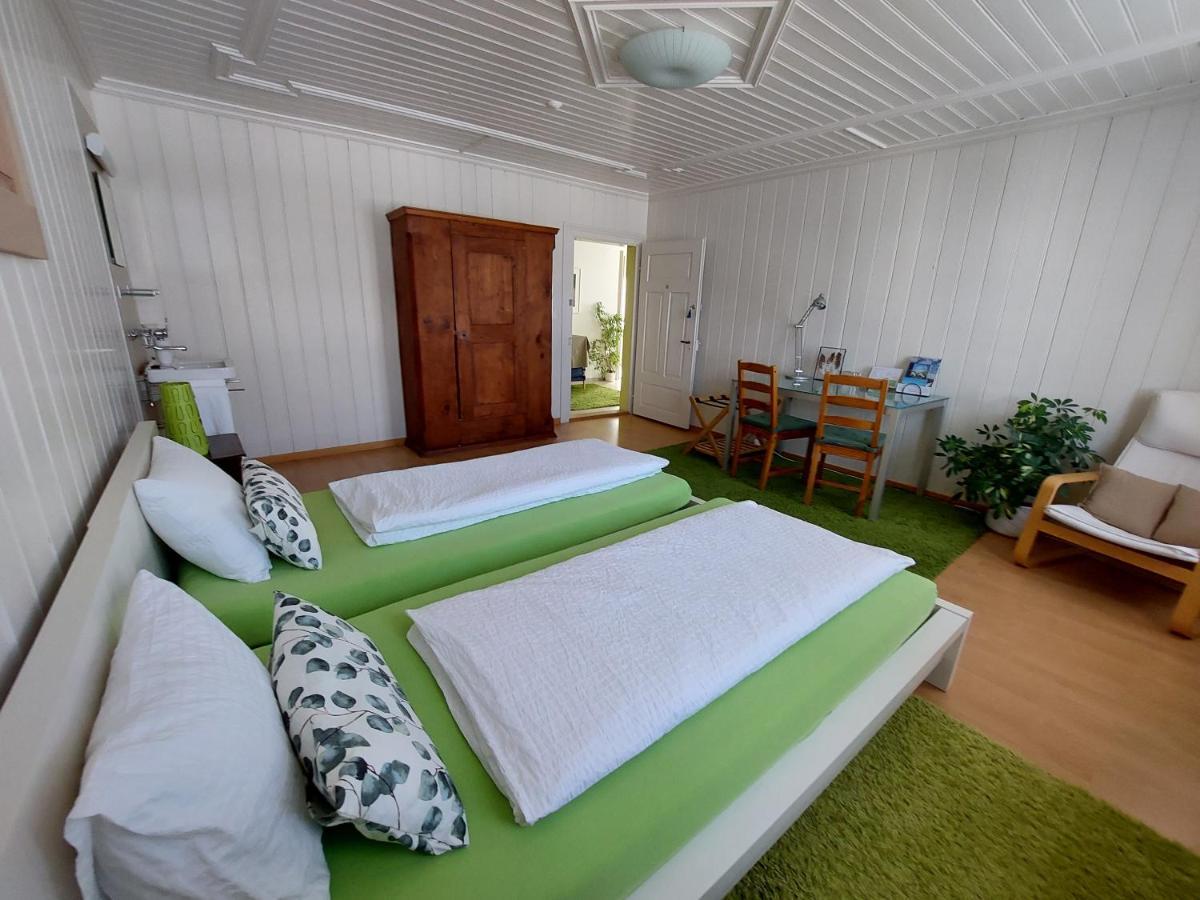 Gastehaus Rossli Bed & Breakfast 3*