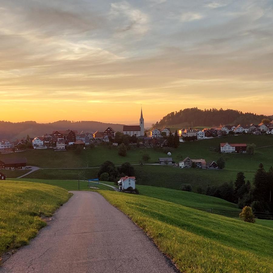 Gaestehaus Roessli Bed and breakfast